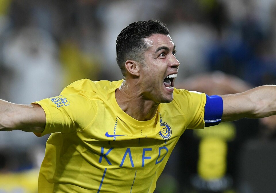 Cristiano Ronaldo jubler for sin andre scoring i siste kamp. Cristiano Ronaldo jubler for sin andre scoring i siste kamp.