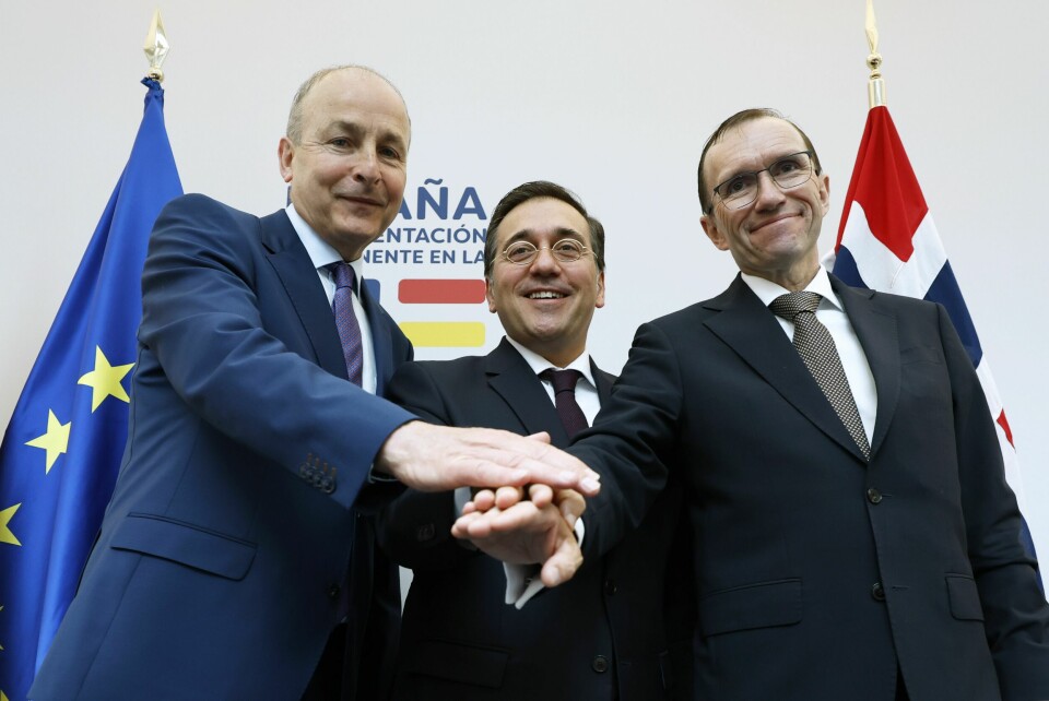 Utenriksministrene Micheál Martin (t.v.), José Manuel Albares og Espen Barth Eide (t.h.) fra henholdsvis Irland, Spania og Norge i Brussel mandag. Der hadde de holdt en felles pressekonferanse om Gaza-krigen og situasjonen i Midtøsten. Utenriksministrene Micheál Martin (t.v.), José Manuel Albares og Espen Barth Eide (t.h.) fra henholdsvis Irland, Spania og Norge i Brussel mandag. Der hadde de holdt en felles pressekonferanse om Gaza-krigen og situasjonen i Midtøsten. Foto: Geert Vanden Wijngaert / AP / NTB