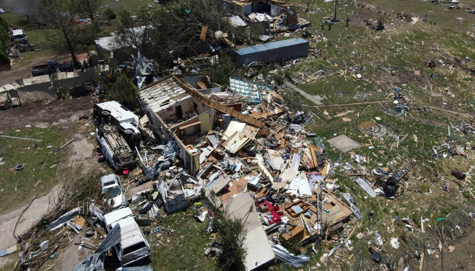 Flere hjem ble rasert da en tornado rammet Valley View-området nord for Dallas i Texas i helgen. Minst sju mennesker mistet livet som følge av uværets herjinger der. Flere hjem ble rasert da en tornado rammet Valley View-området nord for Dallas i Texas i helgen. Minst sju mennesker mistet livet som følge av uværets herjinger der. Foto: Julio Cortez / AP / NTB