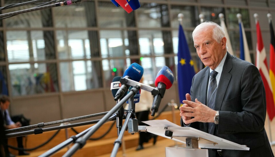 EUs utenrikssjef Josep Borrell er ikke fornøyd med at Ungarn på nytt blokkerer militærstøtte til Ukraina. EUs utenrikssjef Josep Borrell er ikke fornøyd med at Ungarn på nytt blokkerer militærstøtte til Ukraina. Foto: Virginia Mayo / AP / NTB