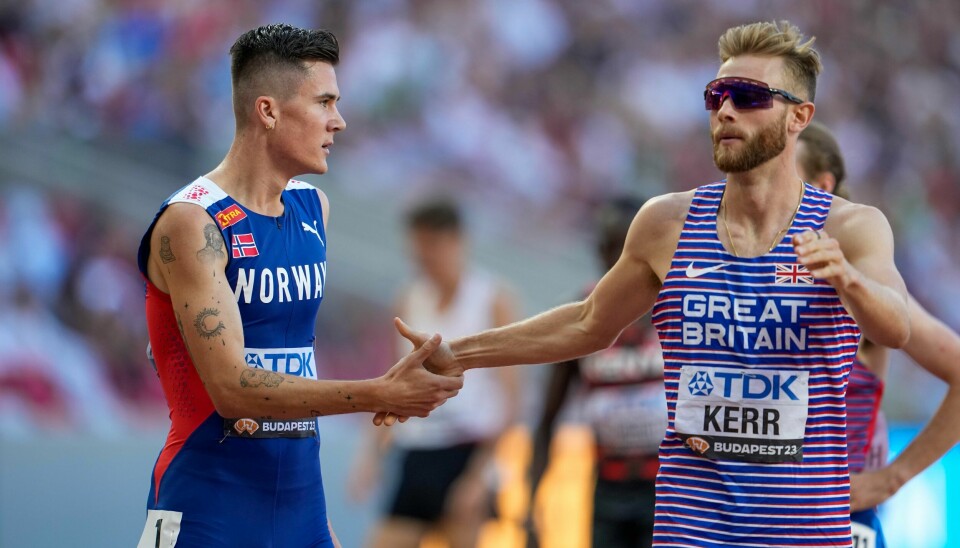 Jakob Ingebrigtsen (venstre) og Josh Kerr møtes ikke under friidretts-EM. Det er klart etter at det britiske forbundet tirsdag presenterte sin EM-tropp. Britiske Josh Kerr viste stor form da han løp inn til imponerende 8.00,67 på to engelske mil innendørs i New York søndag. Foto: Beate Oma Dahle / NTB