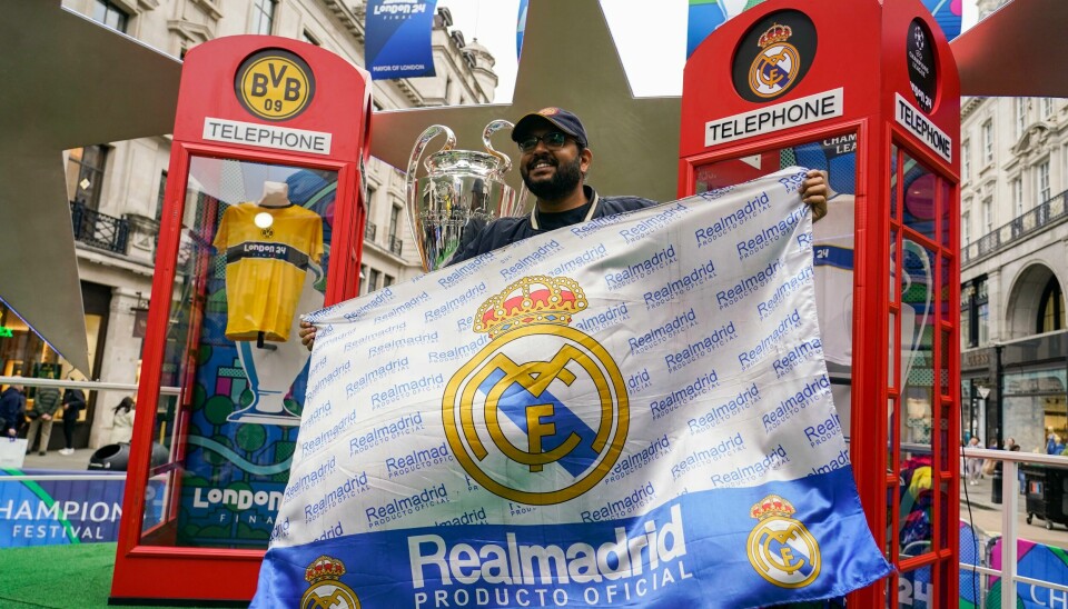Real Madrid-fansen forbereder seg på mesterligafinalen i London lørdag kveld. Real Madrid-fansen forbereder seg på mesterligafinalen. Foto: Alberto Pezzali / AP / NTB