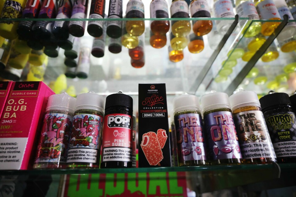 Fra 1. juli blir ikke disse å se lenger i hyllene til e-sigarettbutikkene. E-sigaretter, e-juice, damping, vaping