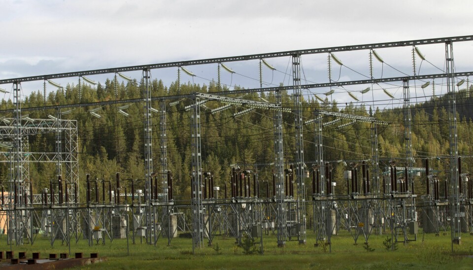 Kraftnettet i Norge kan angripes med missiler og droner fra russisk territorium, ifølge Forsvarets forskningsinstitutt. Nå etterlyser Høyre økt sikkerhet. Her ser vi Grønvollfoss kraftverk i Notodden. Kraftnettet i Norge kan angripes med missiler og droner fra russisk territorium, ifølge Forsvarets forskningsinstitutt. Nå etterlyser Høyre økt sikkerhet. Her ser vi Grønvollfoss kraftverk i Notodden. Foto: Terje Bendiksby / NTB