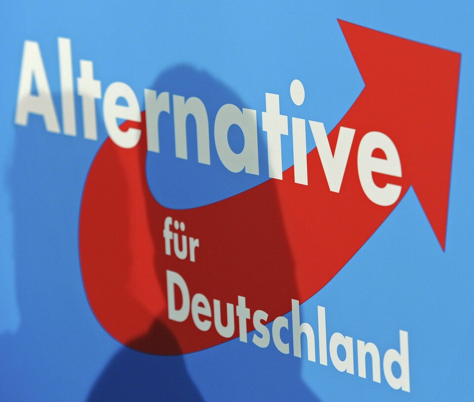 AfD på ytre høyre fløy går markant fram og blir nest største parti i EU-valget i Tyskland, ifølge valgdagsmålinger. Også i Østerrike går de høyreradikale fram. Ytre høyre-partiet AfD må ut på jakt etter møtelokale på svært kort varsel. Foto: Jens Meyer / AP / NTB
