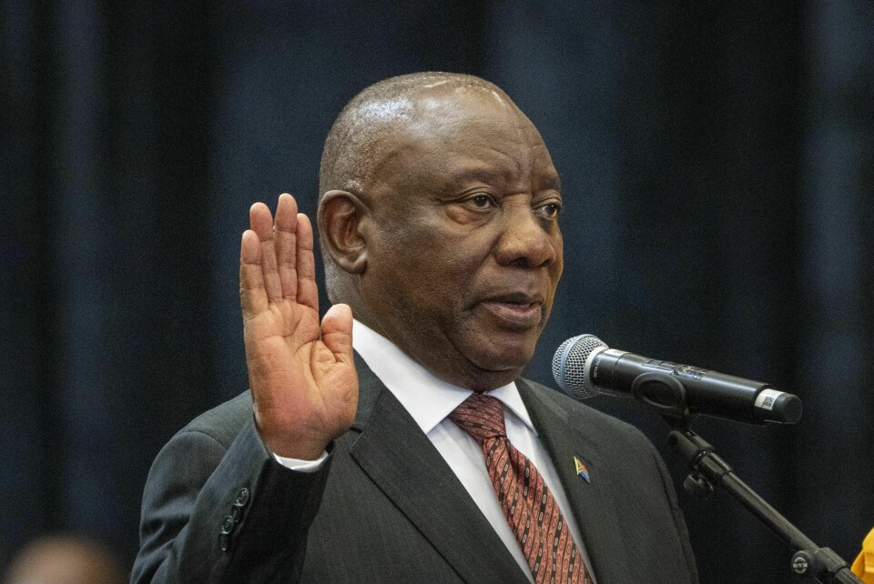 Cyril Ramaphosa ble fredag tatt i ed da nasjonalforsamlingen i Sør-Afrika trådte sammen for første gang siden valget. Cyril Ramaphosa ble fredag tatt i ed da nasjonalforsamlingen i Sør-Afrika trådte sammen for første gang siden valget. Foto: Jerome Delay / AP / NTB