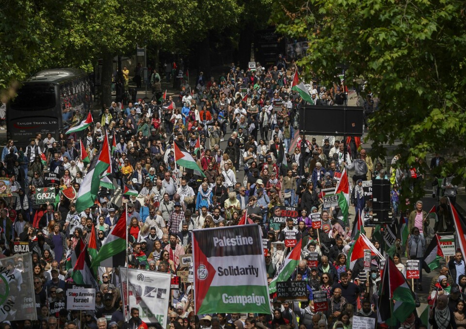 Unge i hele verden har blitt sterkt opprørt over Israels krig i Gaza. Her fra en demonstrasjon i London. Unge i hele verden har blitt sterkt opprørt over Israels krig i Gaza. Her fra en demonstrasjon i London. Foto: Jeff Moore/PA via AP/NTB