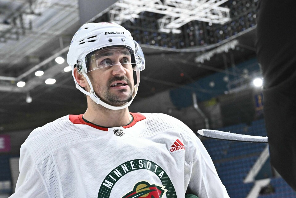 Mats Zuccarello er den norske spilleren med flest kamper i NHL. Mats Zuccarello er den norske spilleren med flest kamper i NHL.