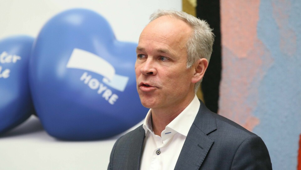 Høyres tidligere kommunal- og moderniseringsminister Jan Tore Sanner har fått jobb som statsforvalter. Februar 2017: Høyres daværende kommunal- og moderniseringsminister Jan Tore Sanner (H) presenterte status for kommunereformen og regionreformen under en pressekonferanse på Stortinget. Foto: Berit Roald / NTB