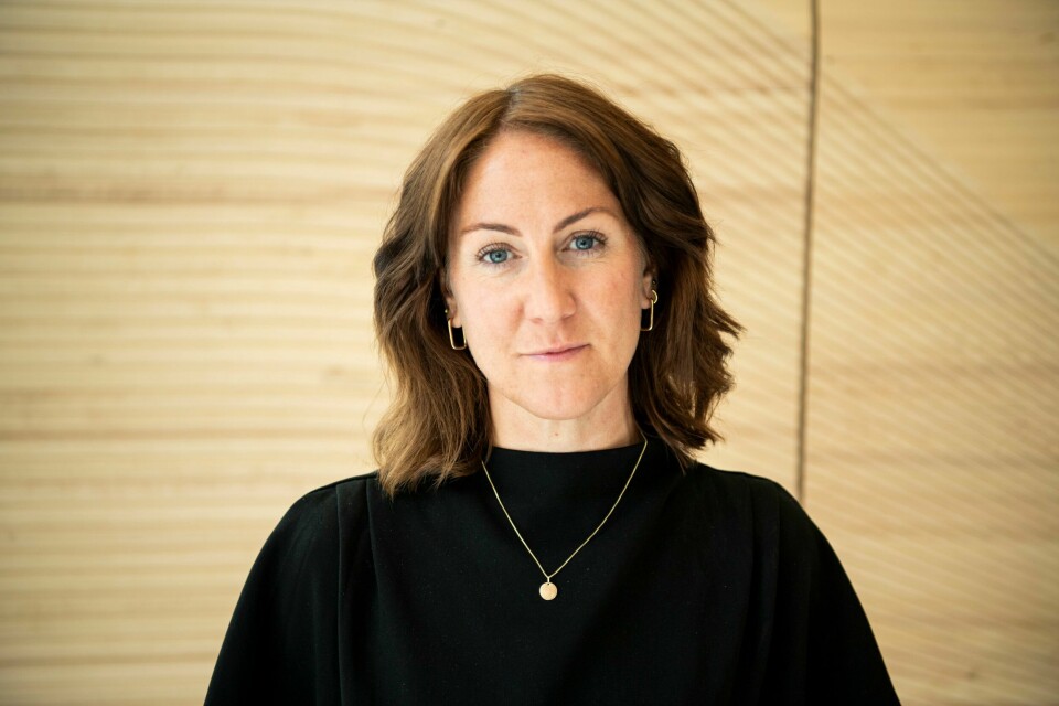 For å inkludere flere i arbeidslivet, mener arbeidsminister Tonje Brenna at flere må få jobbe deltid. Arbeids- og inkluderingsminister Tonje Brenna (Ap) sier at det må tas kreative grep for å få ned sykefraværet. Foto: Rodrigo Freitas / NTB