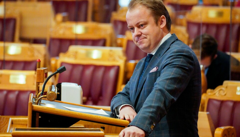 Frps innvandringspolitiske talsmann Erlend Wiborg oppfordrer Høyre-leder Erna Solberg og partiet til å lytte til ungdomspartiet. Erlend Wiborg, innvandrings- og integreringspolitisk talsperson for Framstegspartiet.Foto: Ole Berg-Rusten / NTB