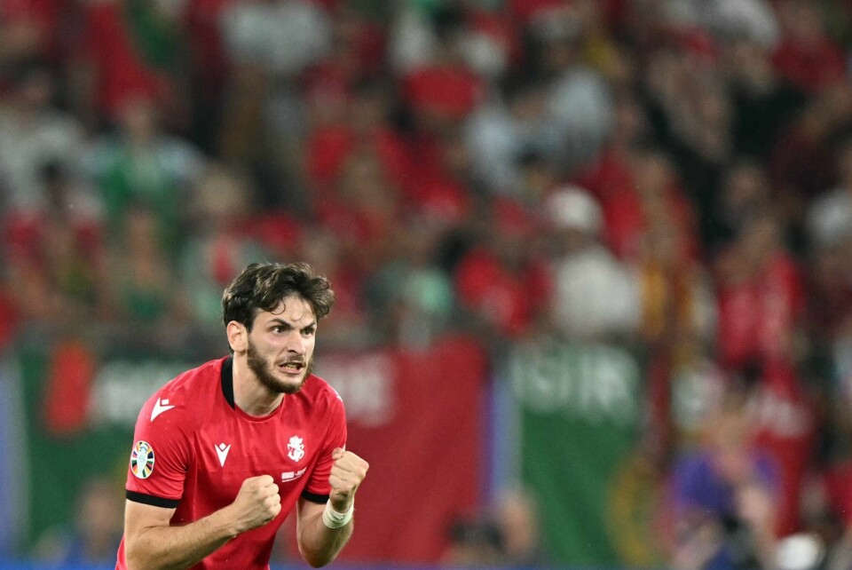Georgias Khvicha Kvaratskhelia jubler etter avansementet i fotball-EM. Georgias Khvicha Kvaratskhelia jubler etter avansementet i fotball-EM.
