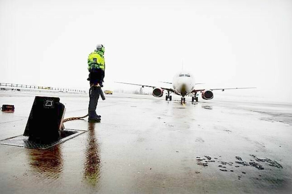 FLERE FLYR: Transportsektoren er et av områdene der energibruken øker mest. Dårlige somre er med på å øke flytrafikken. FOTO: LUCA KLEVE-RUUD