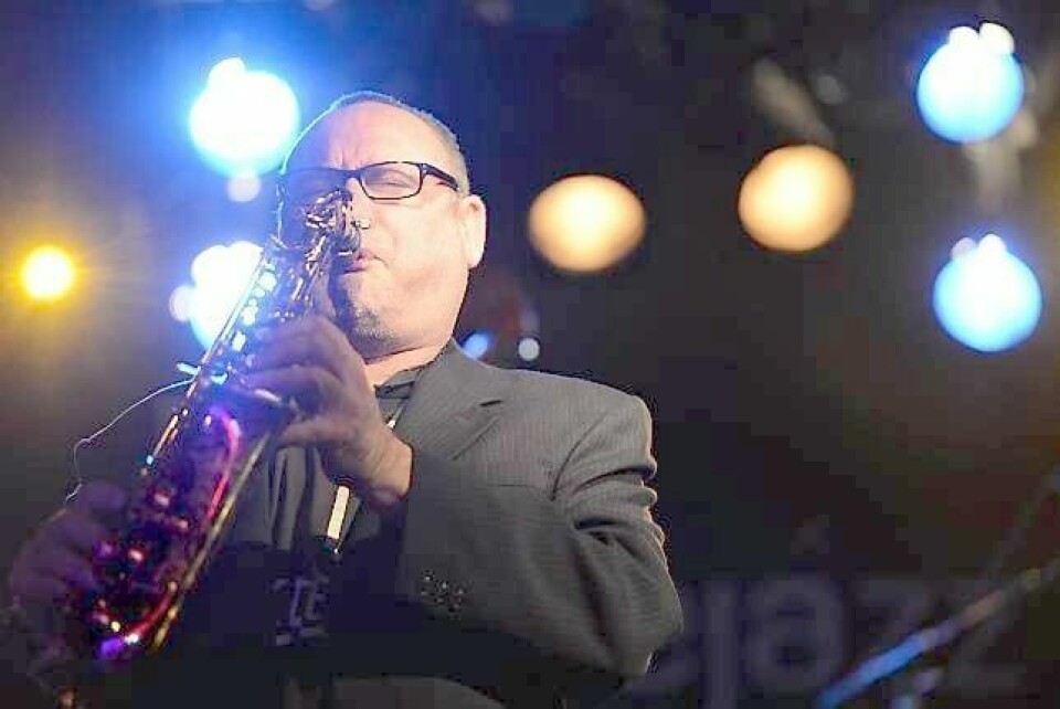 Gilad Atzmon, jazzmusikar og politisk aktivist, heldt ein strålande konsert med bandet Orient House Ensemble i Molde måndag. FOTO: VIDAR RUUD, ANB