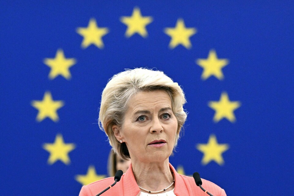 EU-kommisjonens president Ursula von der Leyen åpner for at EU innfører et midlertidig pristak for all gass. EU-kommisjonens president Ursula von der Leyen åpner for at EU innfører et midlertidig pristak for all gass.