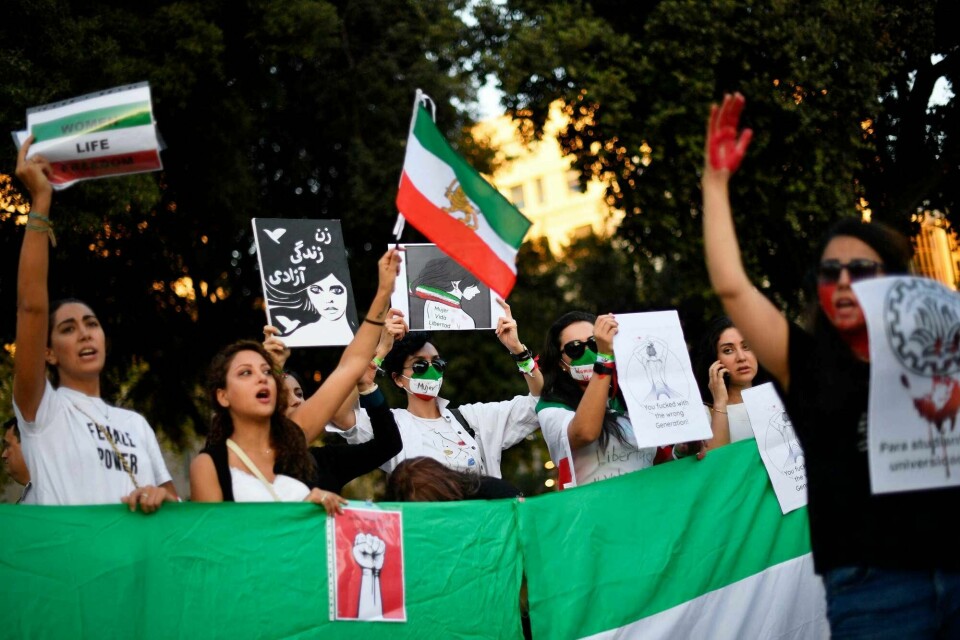 Jina Aminis dødsfall i Iran har utløst demontrasjoner mot presteregimet i landet verden over. Det gir grunn til håp, skriver Sigrid Bonde Tusvik.