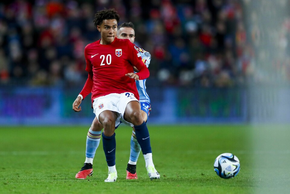 Norges Antonio Nusa under EM-kvalifiseringskampen i fotball mellom Norge og Spania på Ullevaal stadion i oktober. Antonio Nusa troner øverst på den globale dribelista til Cies. Foto: Frederik Ringnes / NTB