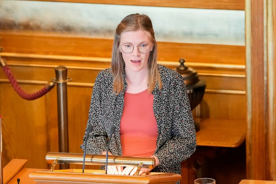 Marie Sneve Martinussen (R) er nestleder i partiet og utdannet økonom. Hun savner høyere skatt for rike selskaper, mer klimakutt og økt barnetrygd. Her på Stortinget under møte et om kraftsituasjonen i september. Rødts Marie Sneve Martinussen er ikke fornøyd med regjeringens budsjettforslag. Foto: Beate Oma Dahle / NTB