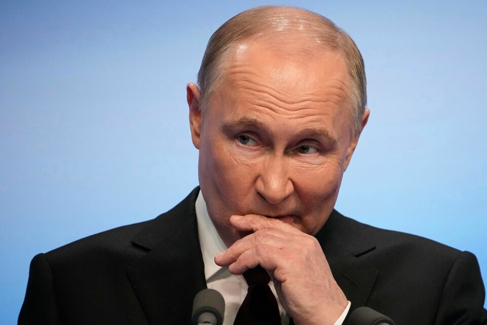 Uavhengig grupper sier valget i Russland det mest uredelige og korrupte i landets historie. President Vladimir Putin skal ha fått nesten 90 prosent av stemmene. Uavhengig grupper sier valget i Russland det mest uredelige og korrupte i landets historie. President Vladimir Putin skal ha fått nesten 90 prosent av stemmene. Foto: Aleksander Zemlianitsjenko / AP / NTB