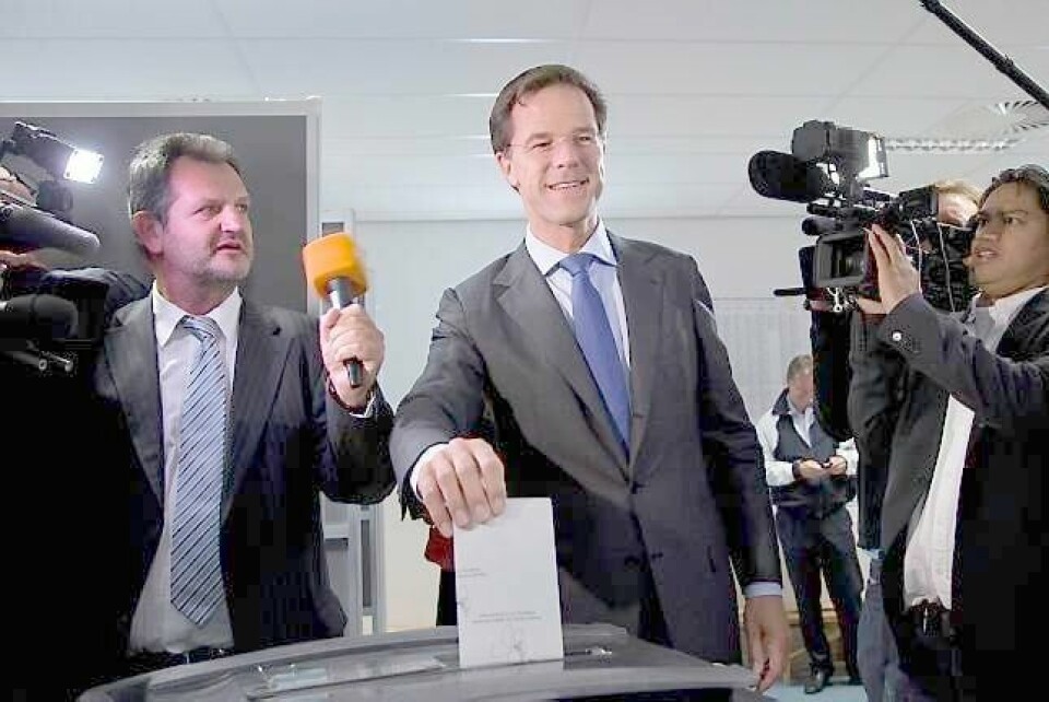 - Hellas og de andre må holde sine løfter. Hvis ikke kan vi ikke hjelpe dem, sa han statsminister Mark Rutte da han stemte i Haag i går morges. FOTO: NTB SCANPIX