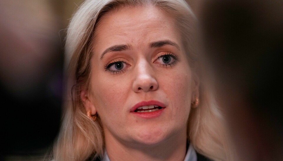 Justis- og beredskapsminister Emilie Enger Mehl i vandrehallen i Stortinget, etter møte i den utvidede utenriks- og forsvarskomiteen om gasslekkasjen i Østersjøen. Justis- og beredskapsminister Emilie Enger Mehl (Sp) etter møtet på Stortinget i den utvidede utenriks- og forsvarskomiteen om gasslekkasjen i Østersjøen. Foto: Javad Parsa / NTB
