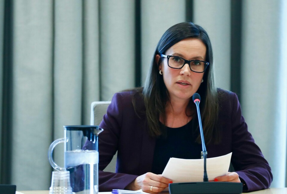 – Det er nesten blitt et skjellsord å si at dette systemet har tjent oss godt i 30 år, for det gjør det ikke nå, sier Aps energipolitiske talsperson Marianne Sivertsen Næss. Ordfører Marianne Sivertsen Næss (Ap) i Hammerfest kommune sier det er viktig at Petroleumstilsynet har gitt Equinor et pålegg etter Melkøya-brannen. Foto: Terje Pedersen / NTB