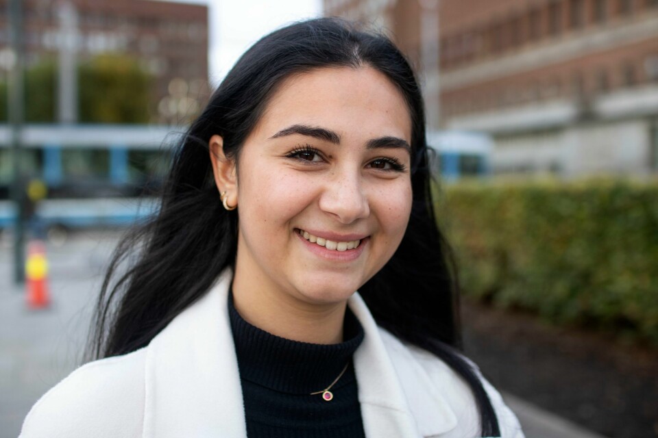 Shila Khayrollahzadeh sitter i dag i miljø- og byutviklingsutvalget i Alna bydel, og i ledelsen i AUF i Oslo. Shila