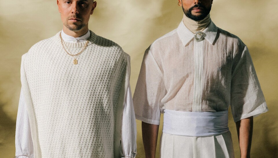 Den populære hiphop-duoen Karpe, bestående av Chirag Rashmikant Patel og Magdi Omar Ytreeide Abdelmaguid, kommer til Utopia i 2023. Den populære hiphop-duoen Karpe, bestående av Chirag Rashmikant Patel og Magdi Omar Ytreeide Abdelmaguid, kommer til Utopia i 2023.