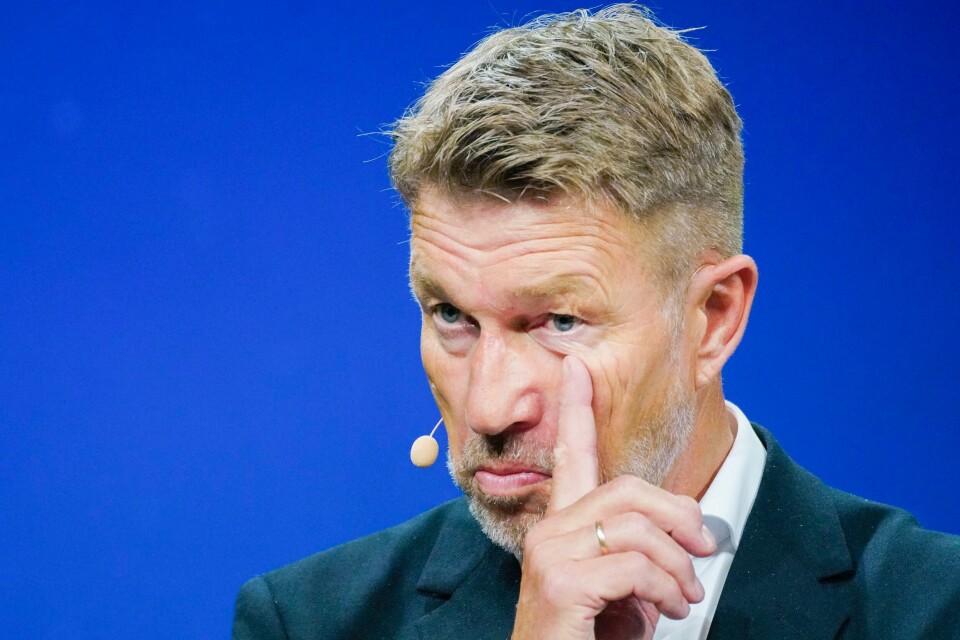 Olje- og energiminister Terje Aasland (Ap) trodde han kunne juble over synkende strømpriser. Han tok feil. Nå er prisene snart høyere enn oppslutning til Arbeiderpartiet. Olje- og energiminister Terje Aasland (Ap) trodde han kunne juble over synkende strømpriser. Han tok feil. Nå er prisene snart høyere enn oppslutning til Arbeiderpartiet.