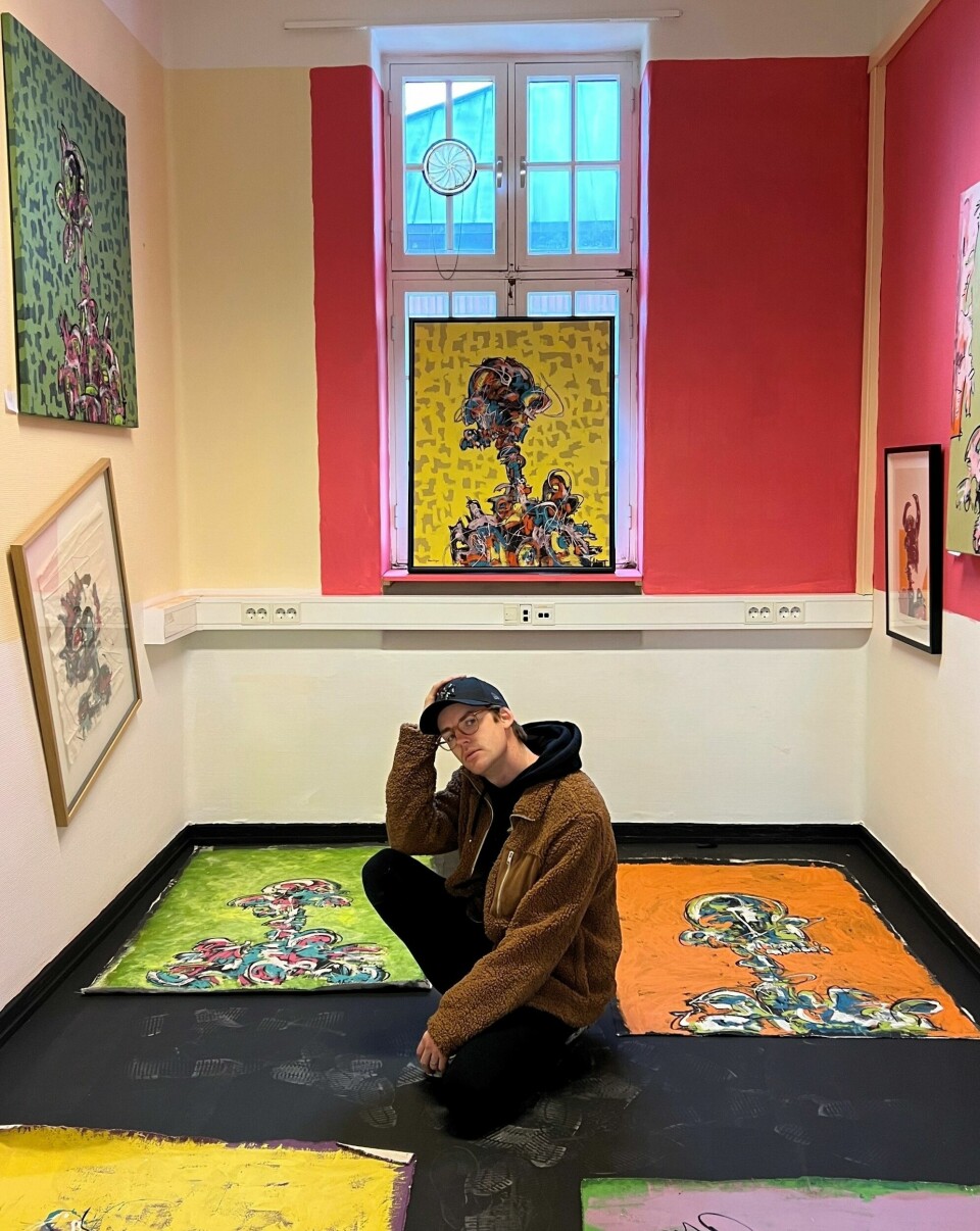 Kunstneren er opprinnelig fra Tønsberg, bor i Aremark og jobber i Fredrikstad. Kunstneren er opprinnelig fra Tønsberg, bor i Aremark og jobber i Fredrikstad.