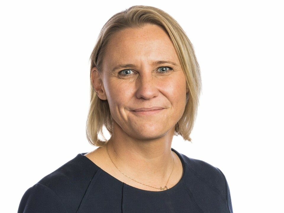 Maria Aasen-Svensrud vil lytte til både Kierulf og Ytringsfrihetskommisjonen. Portrett av Maria Aasen-Svensrud fra Arbeiderpartiet, på hvit bakgrunn.