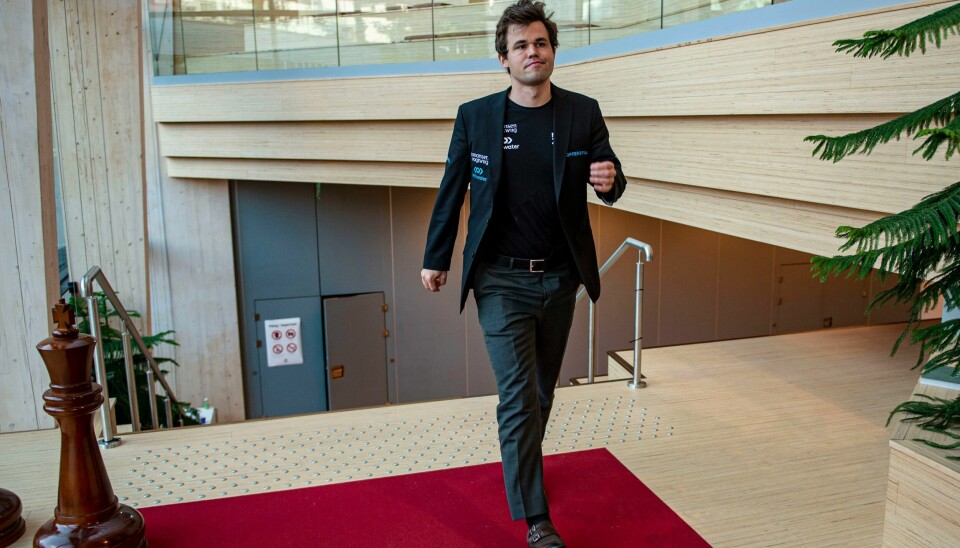 Magnus Carlsens selskap Play Magnus Group er overrasket over Hans Niemanns søksmål. Magnus Carlsen imponerte med seier i Miami lørdag. Foto: Carina Johansen / NTB