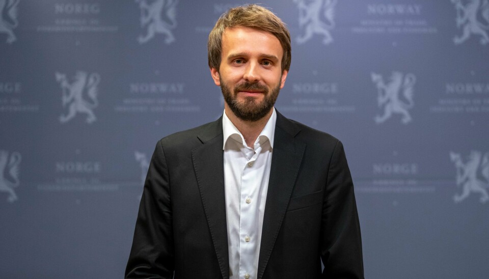 Næringsminister Jan Christian Vestre må gi klar beskjed til Posten, mener Dagsavisen. – Vi skal mobilisere mest mulig privat kapital til batterisatsingen og staten skal stille opp med en kraftfull verktøykasse, sier næringsminister Jan Christian Vestre. Foto: Beate Oma Dahle / NTB