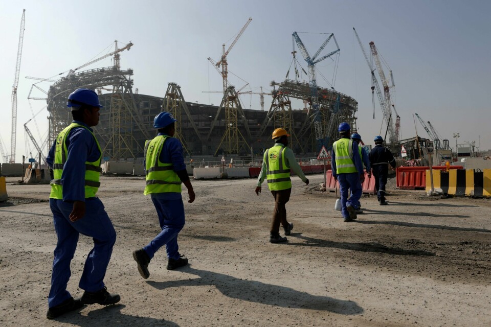 Flere tusen migrantarbeidere har blitt kastet ut av hjemmene sine i Qatars hovedstad Doha. Flere tusen migrantarbeidere har blitt kastet ut av hjemmene sine i Qatars hovedstad Doha. Foto: Hassan Ammar / AP / NTB