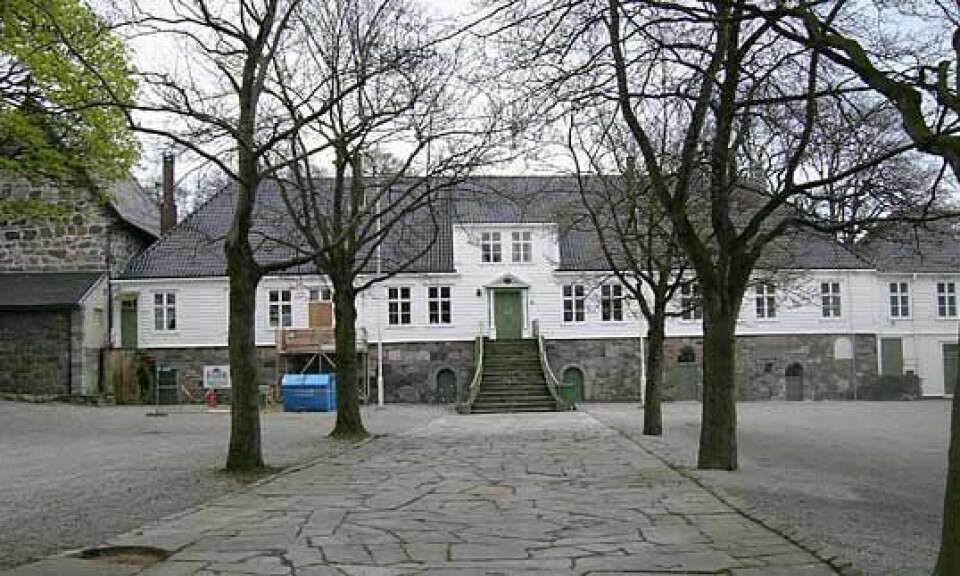 Fylkeskommunen vurderer Kongsgårds framtid som skole. Kongsgård