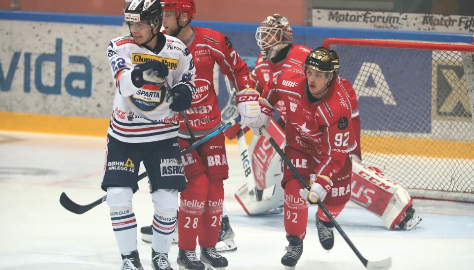 Alex Dostie utlignet til 1-1 for Stjernen, men det holdt ikke da Sparta scoret to mål til og vant rivaloppgjøret 3-1 i Fredrikstad torsdag. Stjernen-Sparta 1-3 i Stjernehallen 3. november 2022.