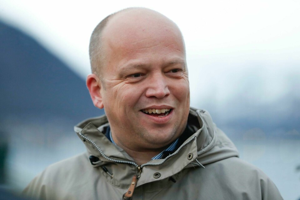 Finansminister Trygve Slagsvold Vedum og Senterpartiet gikk til valg på å splitte opp de nye fylkene. Nå er det sådd tvil om hvorvidt regjeringen er villig til å ta regningen. Finansminister Trygve Slagsvold Vedum og Senterpartiet gikk til valg på å splitte opp de nye fylkene. Nå er det sådd tvil om hvorvidt regjeringen er villig til å ta regningen.