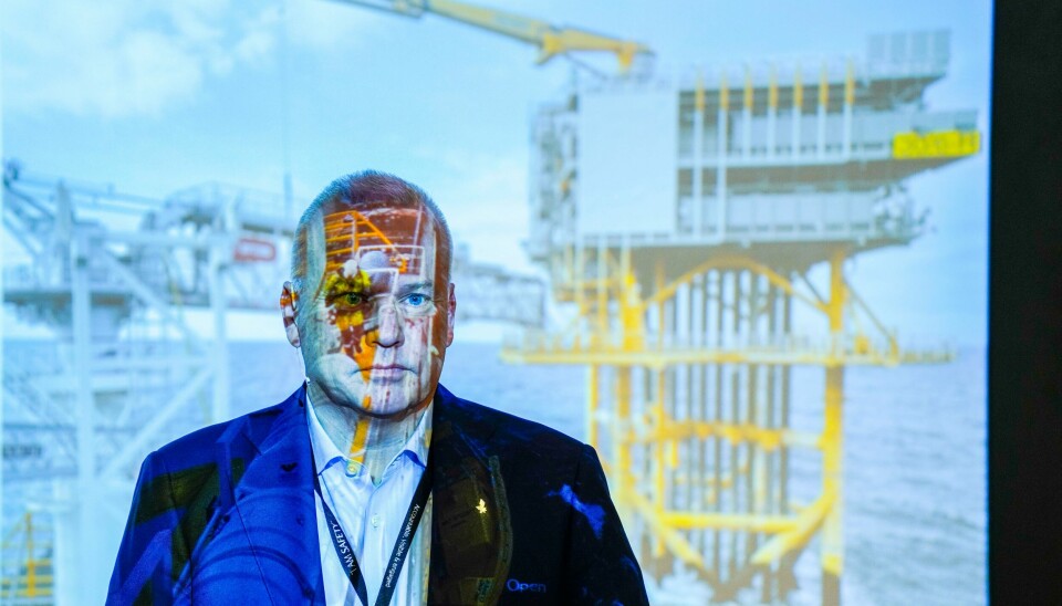 Equinor vil bare bruke 20 prosent av sine investeringer på fornybar energi. Det mener Maia Hollender er å gå baklengs inn i fremtiden. På bildet: Konsernsjef i Equinor, Anders Opedal.
