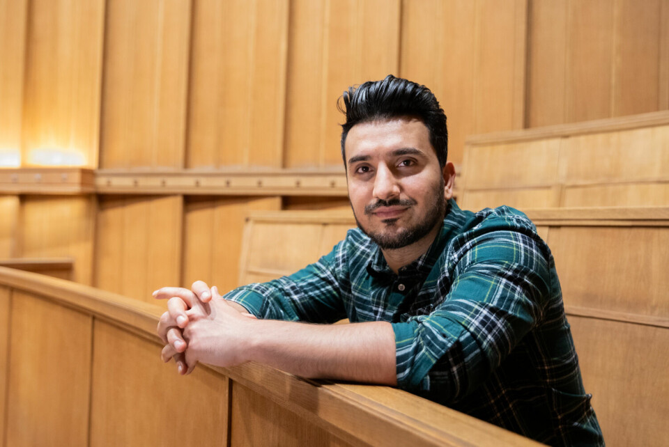 Siavash Mobasheri (Rødt) Siavash Mobasheri (Rødt)