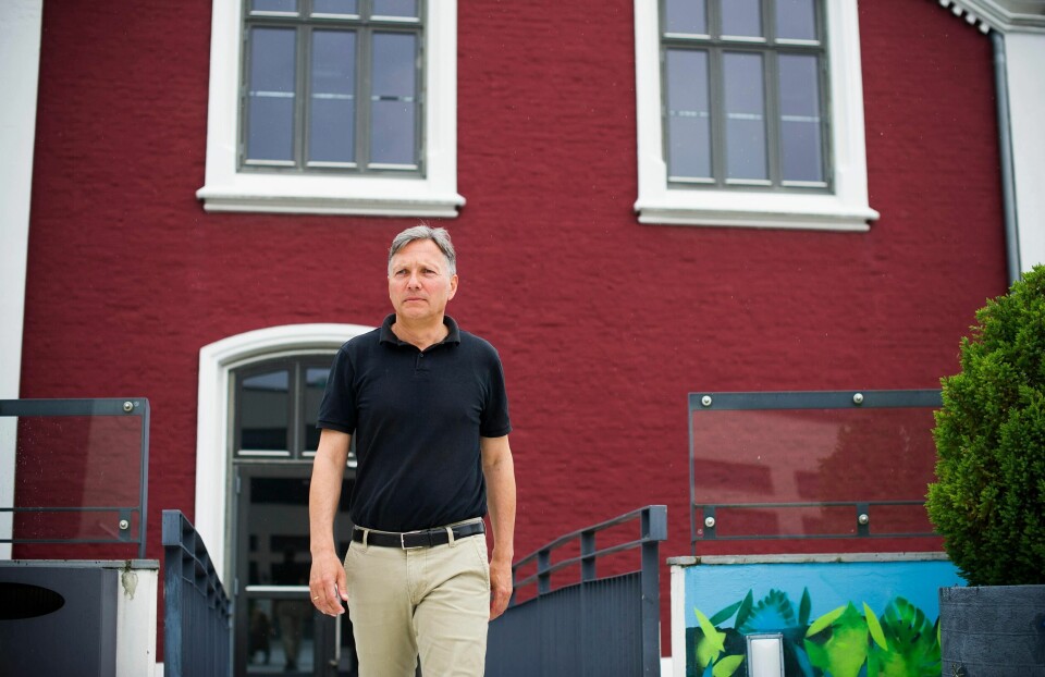 Eiliv Fougner Jansen 17 skoler i Rogaland har fått Utdanningsdirektoratets nei til
å forlenge forsøket hvor de dropper karakterene i orden og oppførsel. – Jeg skulle helst sett at utfallet ble et annet, men jeg har en forventning om at departementet vil gjøre forsøket permanent på sikt, sier Eiliv Fougner Janssen, rektor ved Bergeland videregående skole i Stavanger.
Som første skole i landet fikk de i 2014 Utdanningsdirektoratets tillatelse til et forsøk hvor de dropper karakterene i orden og oppførsel.