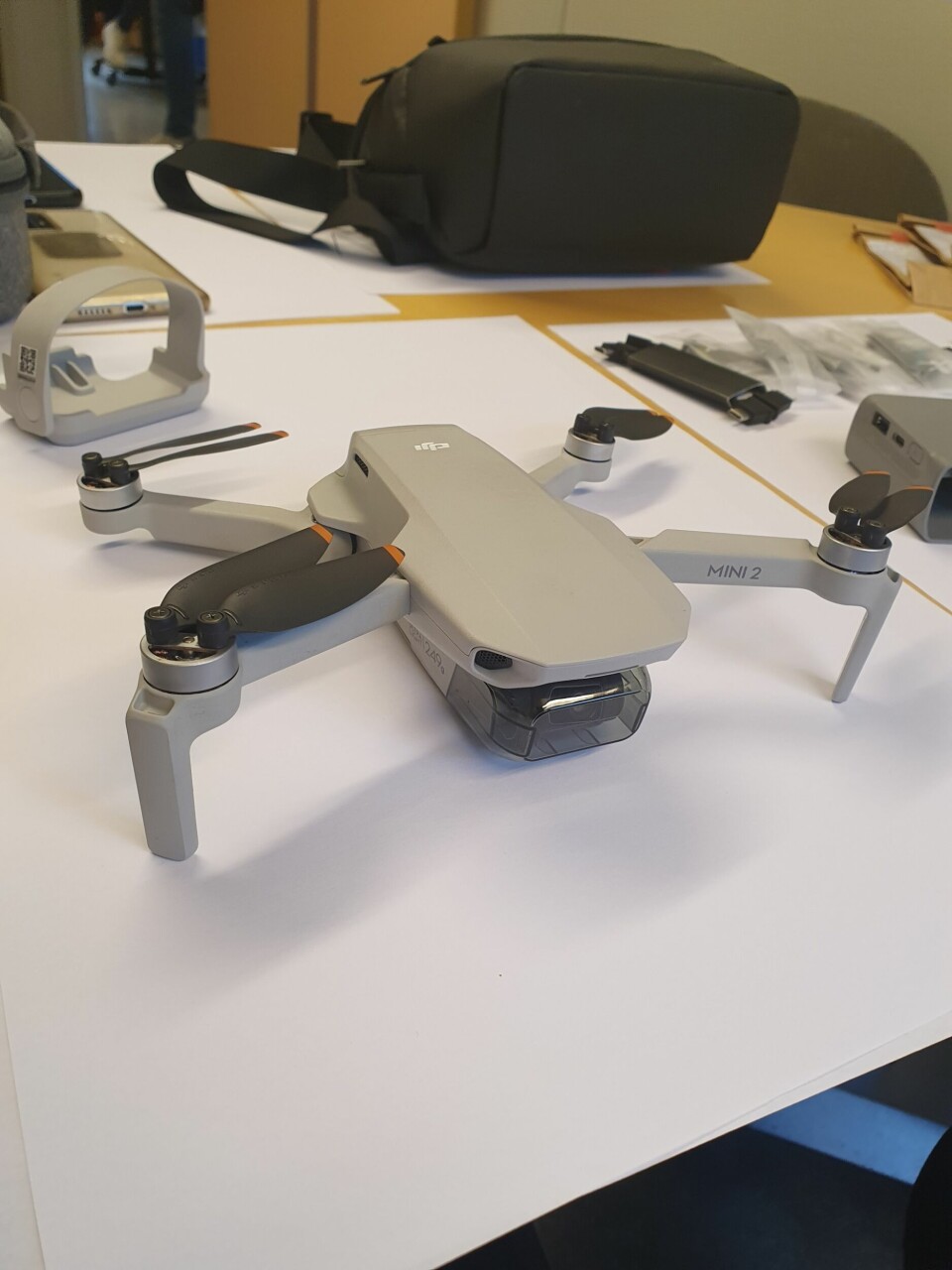 Russerens drone ble kjøpt under mellomlanding på en flyplass i Polen, på vei til Norge. russerens drone