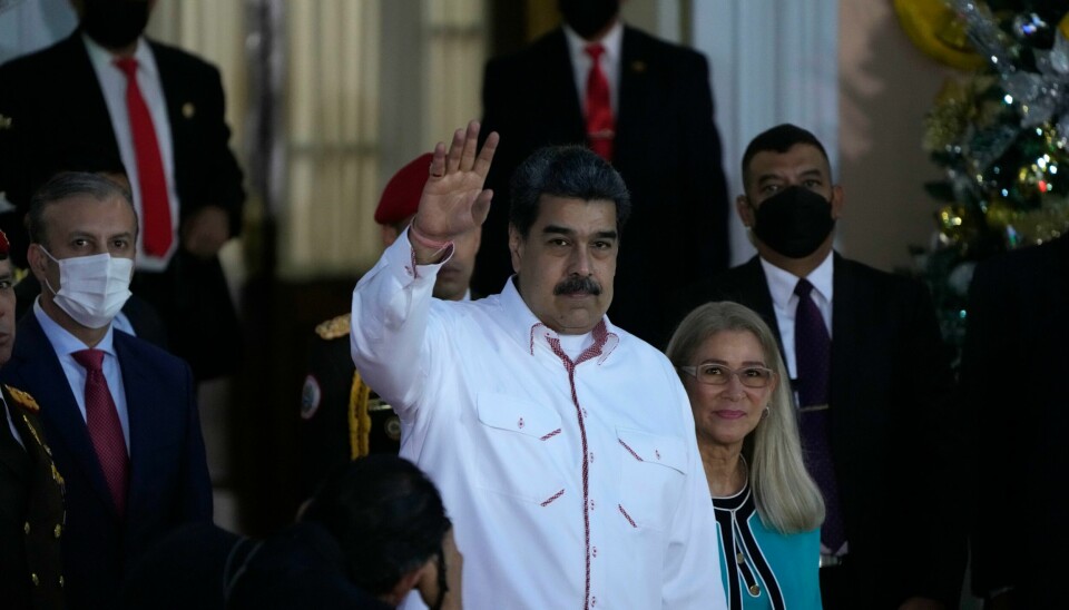 Forhandlingene mellom Venezuelas president Nicolás Maduro og landets opposisjon gjenopptas fredag etter mer enn et år, ifølge Colombias president. Norge har vært tilrettelegger for samtalene. Forhandlingene mellom Venezuelas president Nicolás Maduro og landets opposisjon gjenopptas fredag etter mer enn et år, ifølge Colombias president. Norge har vært tilrettelegger for samtalene. Foto: Ariana Cubilos / AP / NTB
