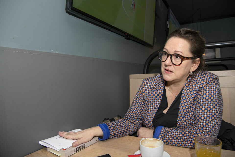 Marte Michelet gir ut ny og revidert utgave av «Hva visste hjemmefronten?» etter omfattende debatt om boka Marte Michelet. Journalist, kommentator og forfatter.