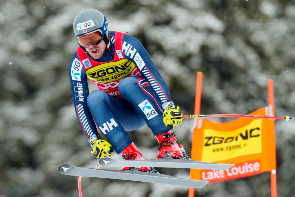 Aleksander Aamodt Kilde på vei ned til seier i Lake Louise, Alberta lørdag kveld. Aleksander Aamodt Kilde suste ned traseen i Lake Louise. Foto: Frank Gunn / The Canadian Press via AP / NTB
