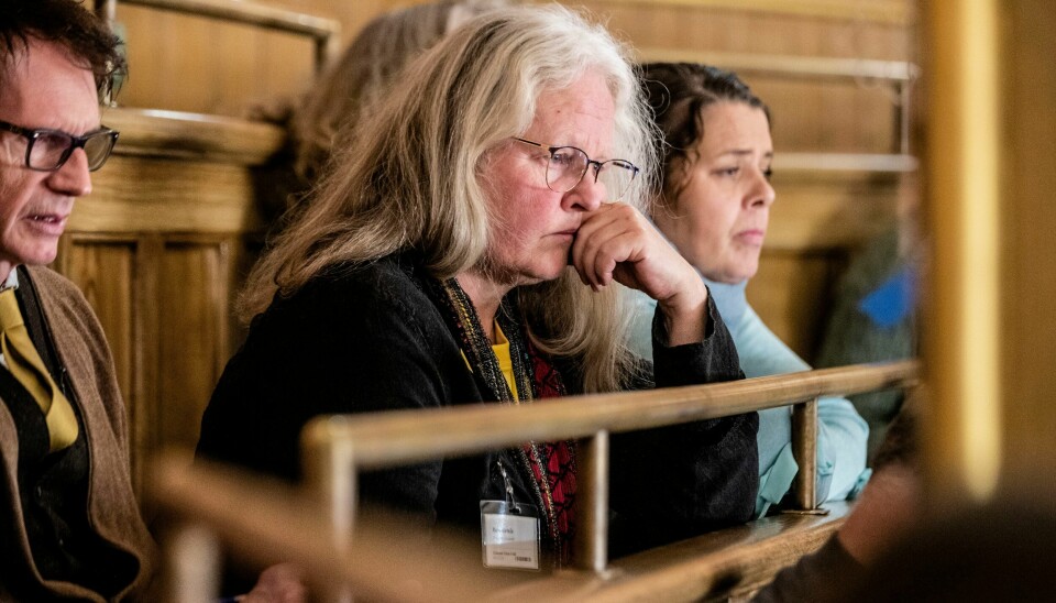 Leder for AAP-aksjonen, Elisabeth Thoresen er svært skuffet over svaret fra departementet. Her under redegjøringen i Stortinget i 2019, i forbindelse med trygdeskandalen som har sendt uskyldige i fengsel. Leder for AAP-aksjonen, Elisabeth Thoresen, og Rita Elisabeth Rudiløkken under redegjøringen i Stortinget i forbindelse med trygdeskandalen som har sendt uskyldige i fengsel.Foto: Stian Lysberg Solum / NTB