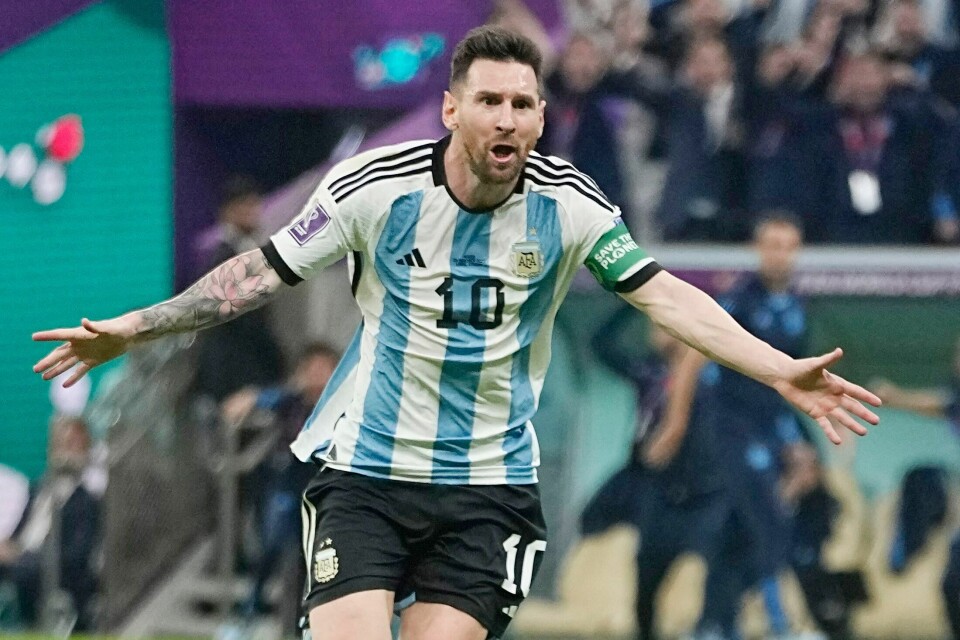 Lionel Messi blir i PSG til sommeren 2024, ifølge Le Parisien. Lionel Messi bør unngå å møte på 'Canelo' Alvarez med det første. Foto: Ariel Schalit / AP / NTB
