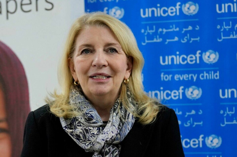 Administrerende direktør Catherine Russell i FNs barnefond (Unicef). Catherine Russell, UNICEF's executive director, speaks during an interview with the Associated Press, in Kabul, Afghanistan, Friday, Feb. 25, 2022. The United Nations, along with international organizations face mounting challenges to address a growing humanitarian crisis in Afghanistan. According to U.N. projections for 2022, over 1 million children will need treatment for malnutrition and up to 97% of Afghans could be living below the poverty line. (AP Photo/Hussein Malla)