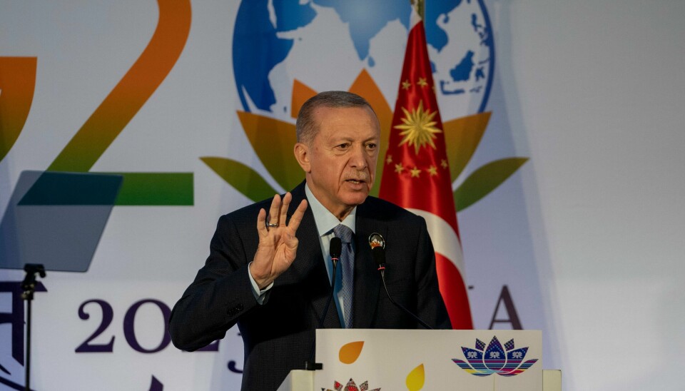 Tyrkias president Recep Tayyip Erdogan ved et møte i G20 tidligere i år. Tyrkias president Recep Tayyip Erdogan er opprørt over at Joe Biden vil knytte Tyrkias kampflykjøp sammen med Sveriges Nato-medlemskap. Foto: Dar Yasin / AP / NTB