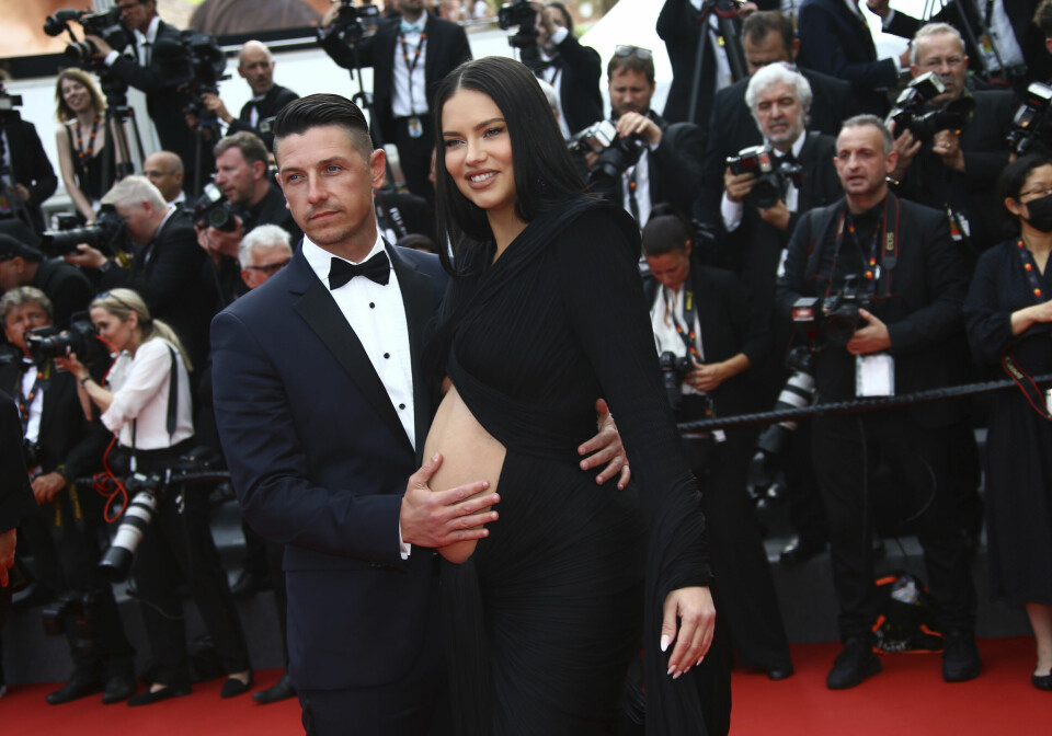 Marko Jaric og Adriana Lima på rød løper i Cannes. Marko Jaric og Adriana Lima på rød løper i Cannes.