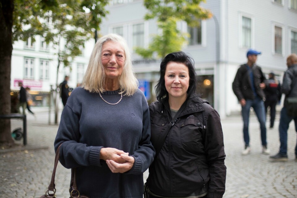 Toril Øvregaard Kvæven, styremedlem Antirasistisk Front og Nina Narvestad, leder Antirasistisk Front Toril Øvregaard Kvæven, styremedlem Antirasistisk Front og Nina Narvestad, Leder Antirasistisk Front
